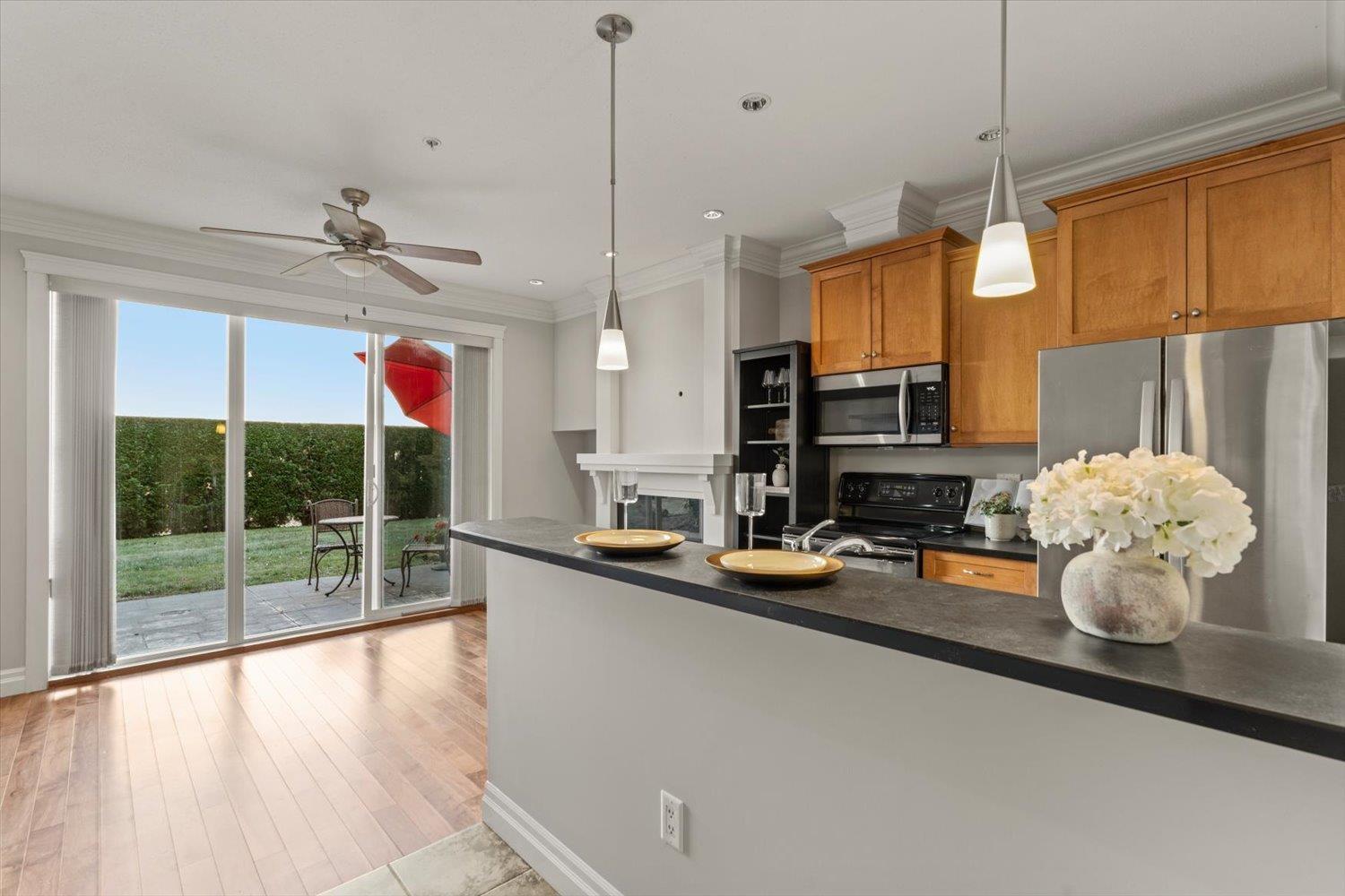 109B 45595 TAMIHI WAY, Garrison Crossing, Chilliwack