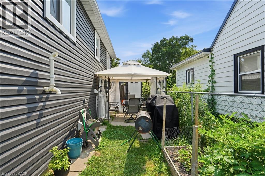 101-103 SARAH Street - 11