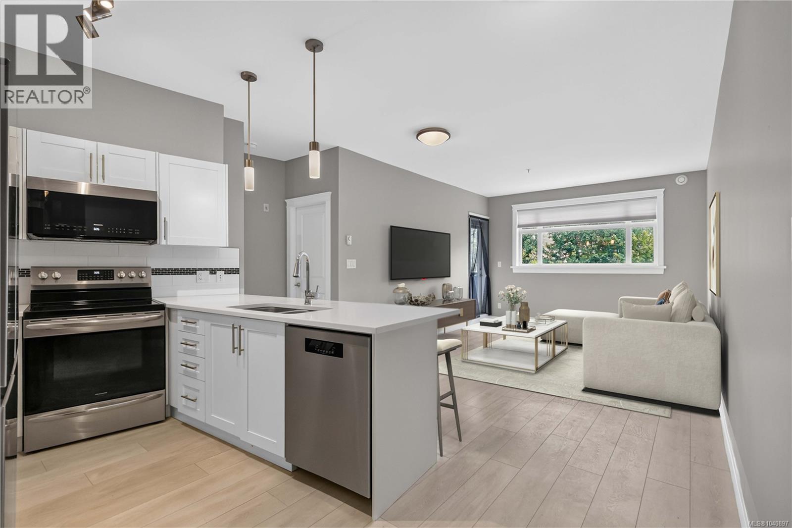#204 844 Goldstream Ave - 9