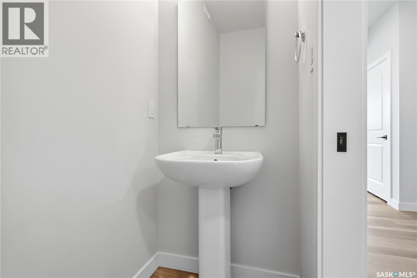 3180 Favel DRIVE - 12