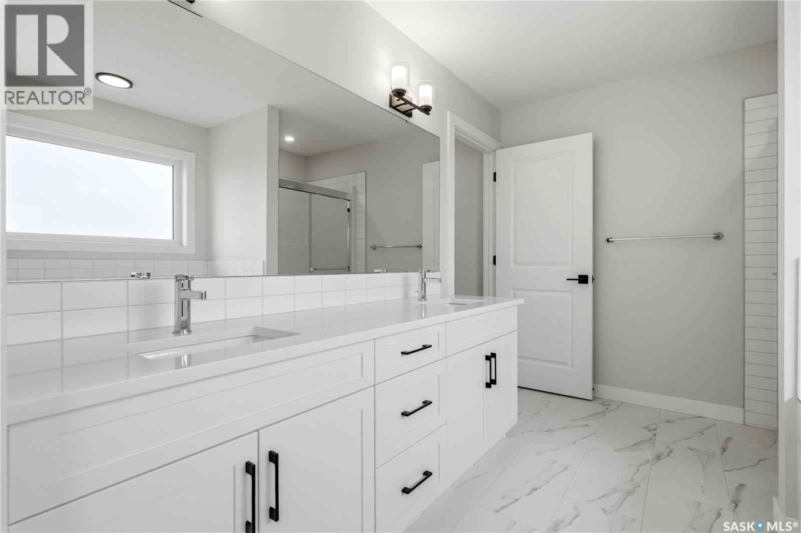 3180 Favel DRIVE - 19
