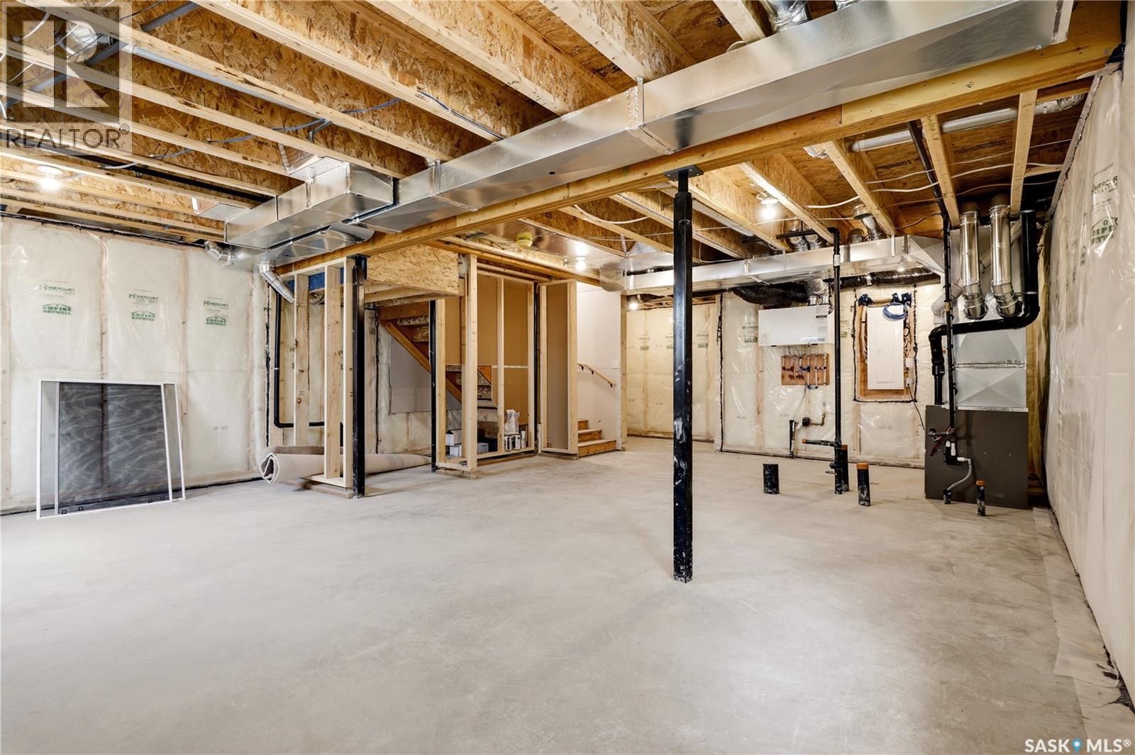 3180 Favel DRIVE - 32