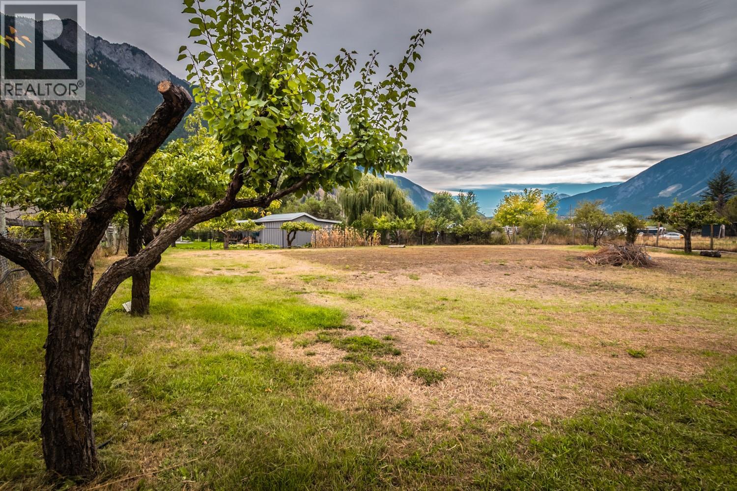475 Davidson Crescent - 36