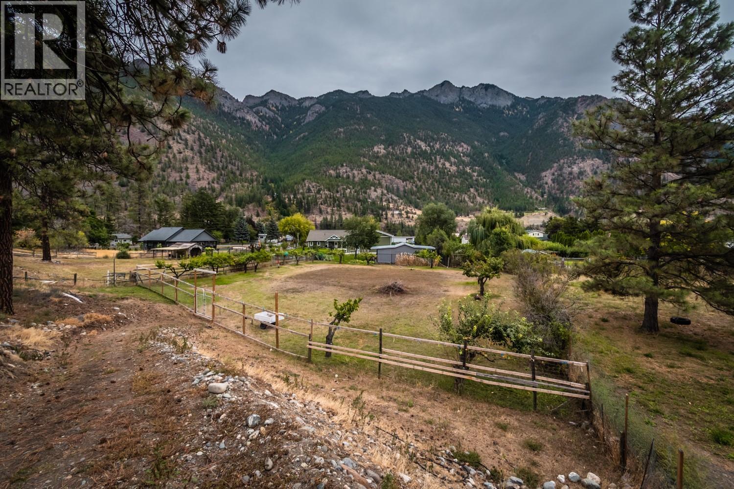475 Davidson Crescent - 40