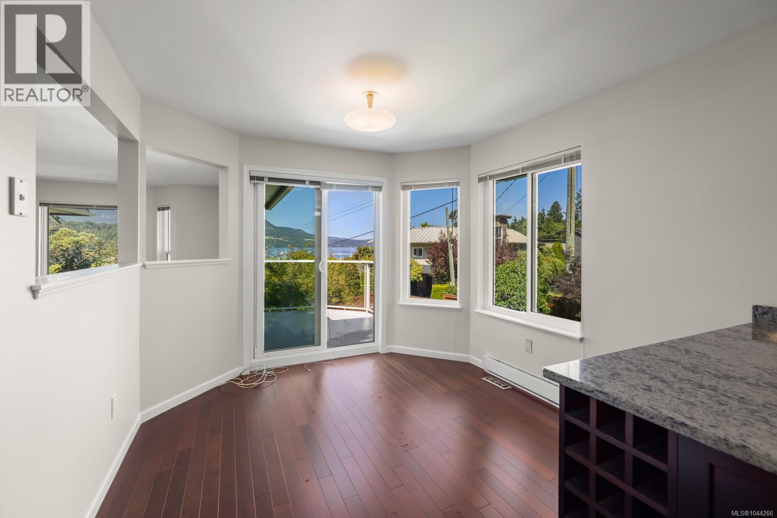 #12 930 Josephine Rd - 11