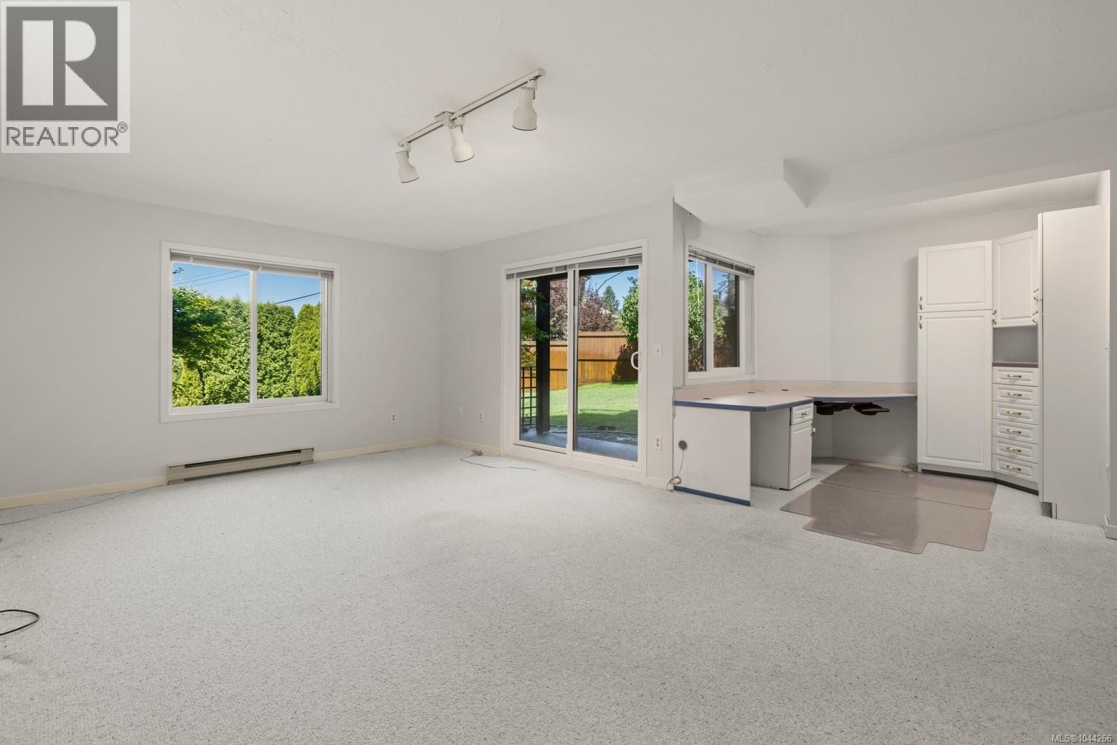 #12 930 Josephine Rd - 26