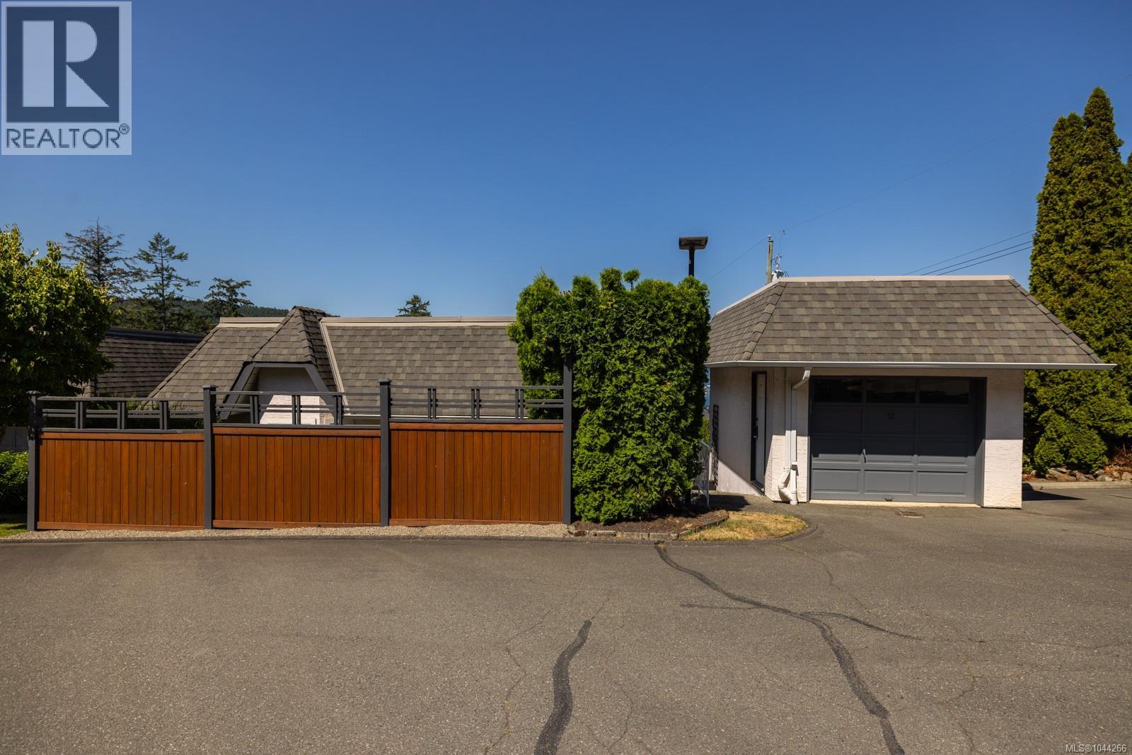 #12 930 Josephine Rd - 3