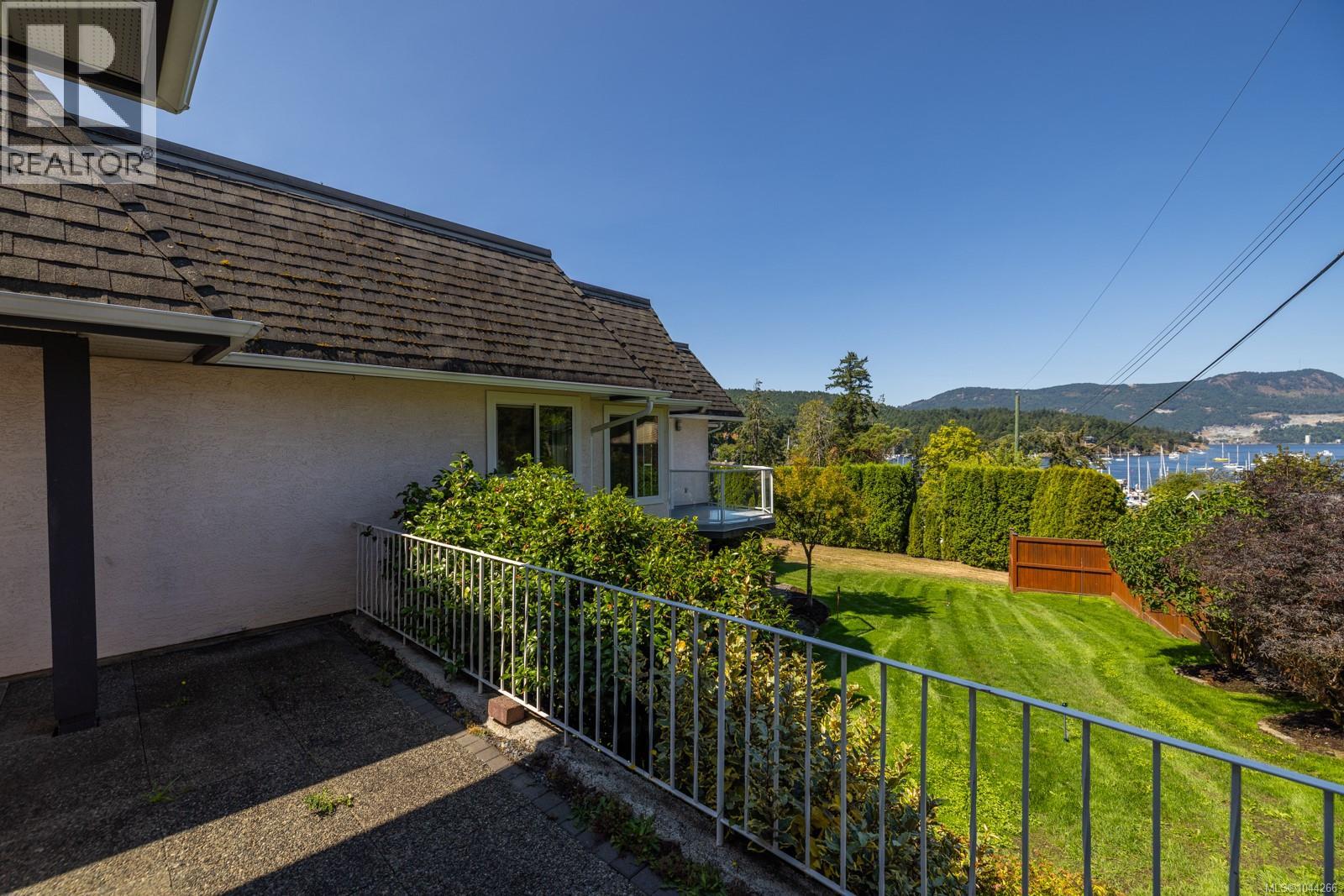 #12 930 Josephine Rd - 38