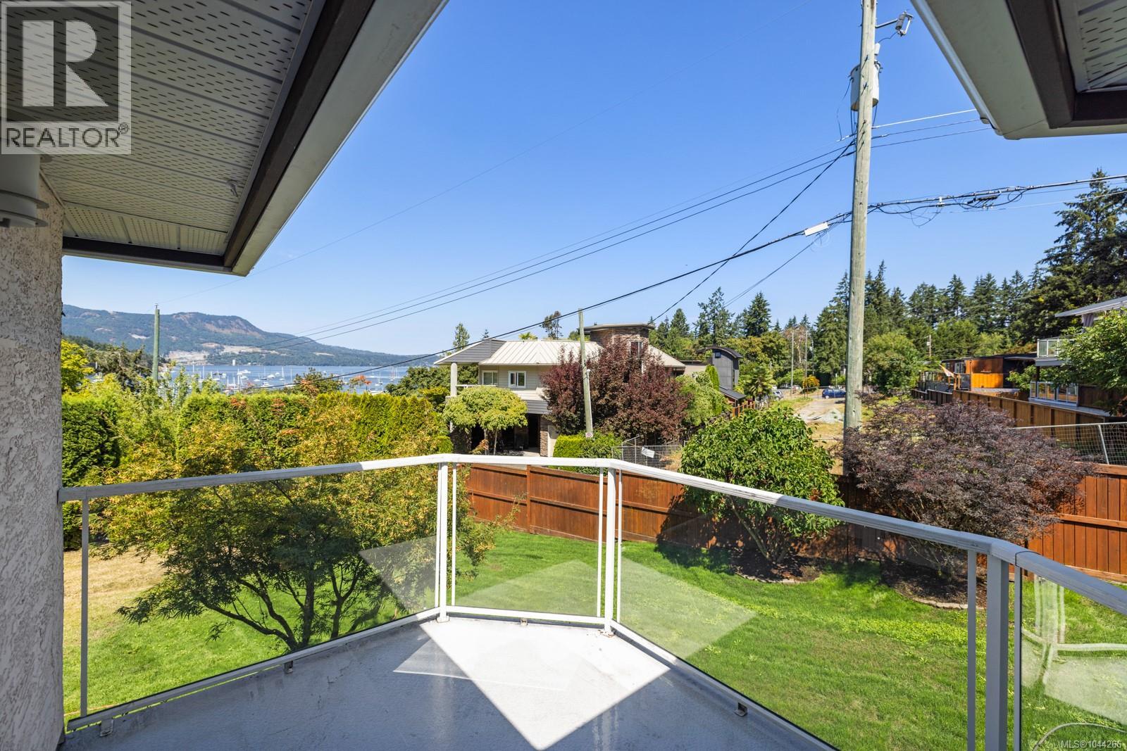 #12 930 Josephine Rd - 9