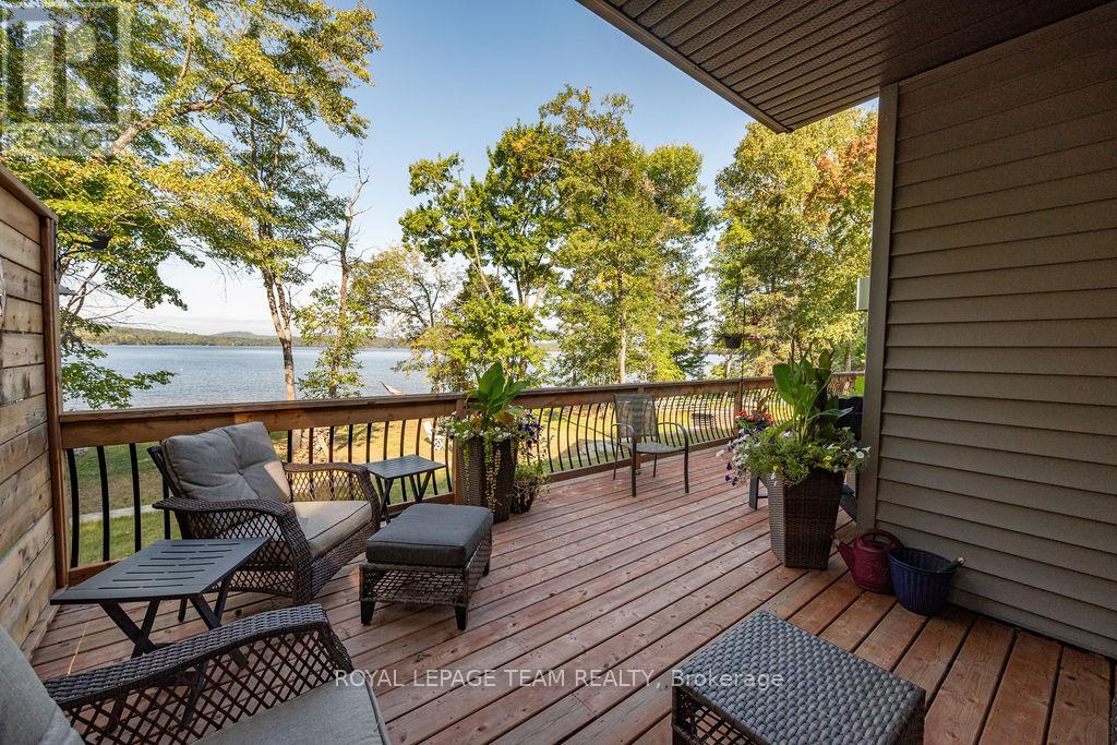 42153B COMBERMERE ROAD S - 9