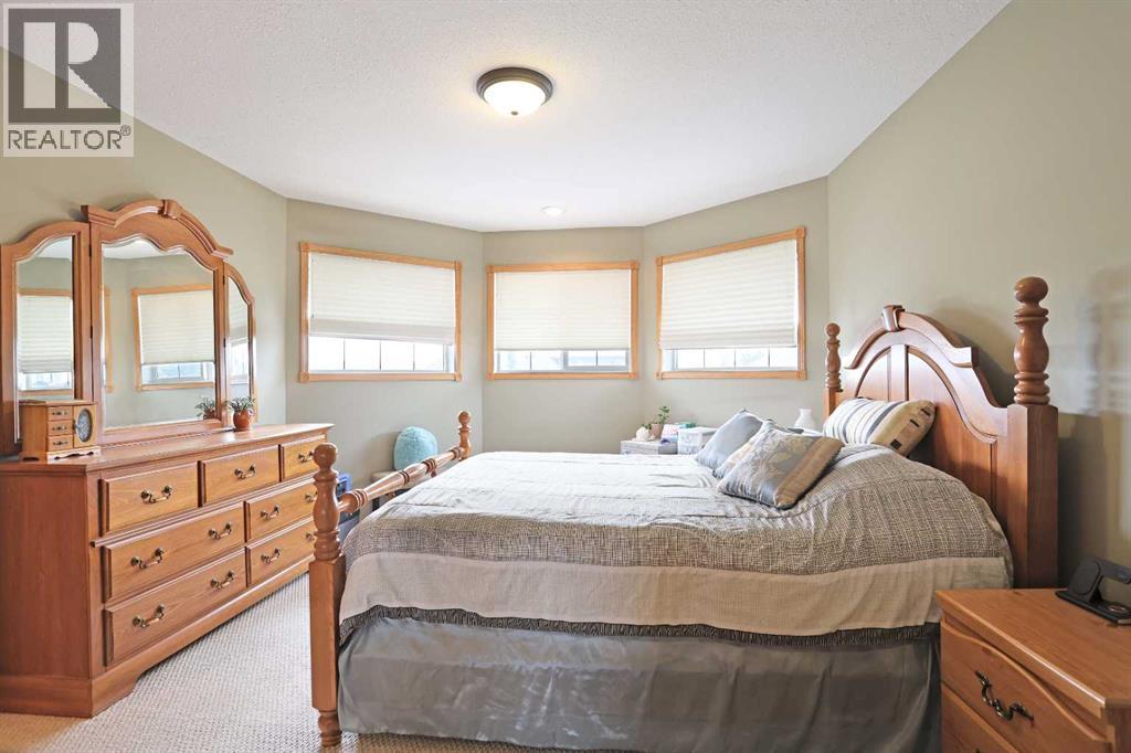 372 Lake Stafford Drive E - 16
