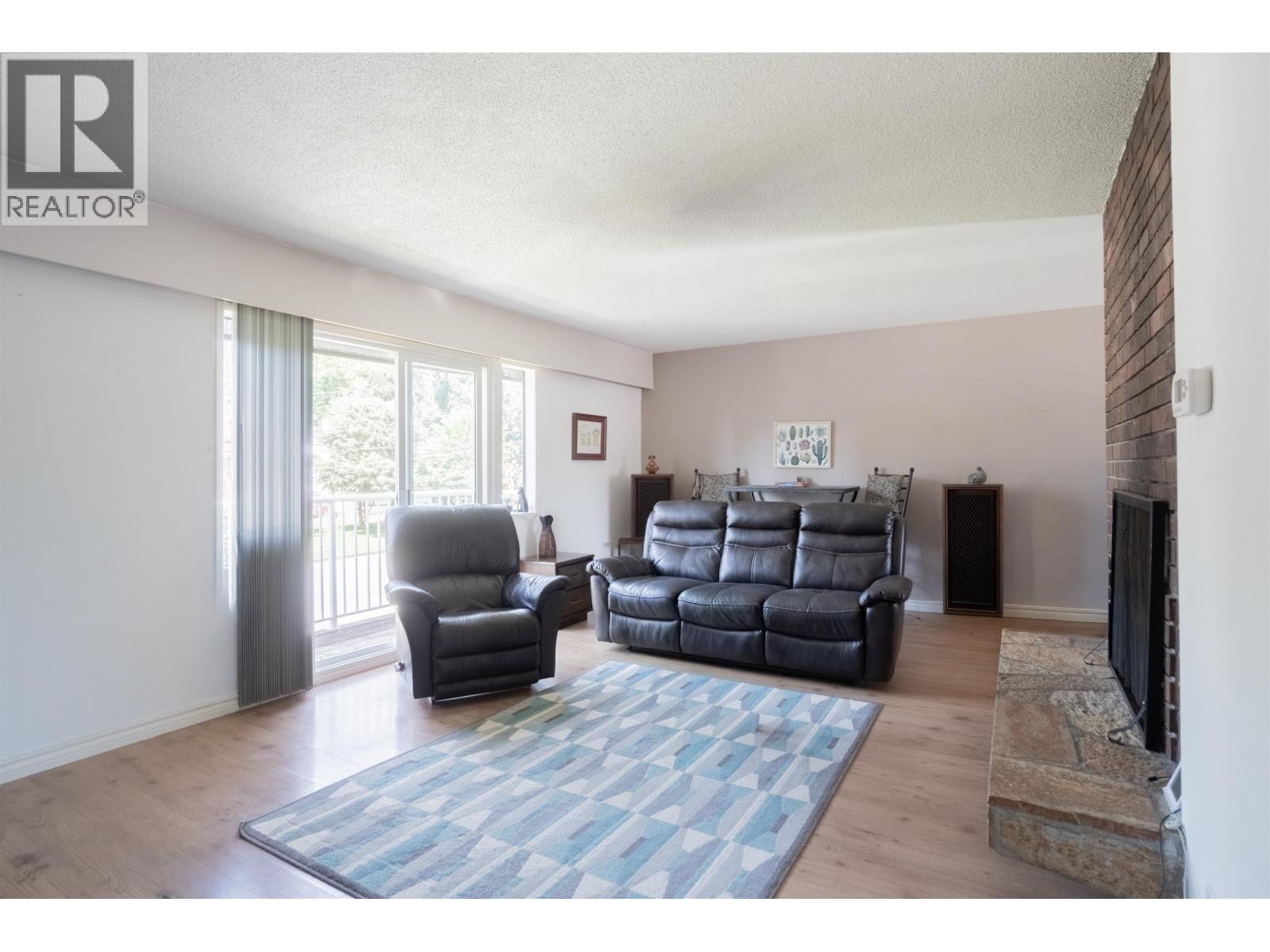 2930 SEFTON STREET, Port Coquitlam
