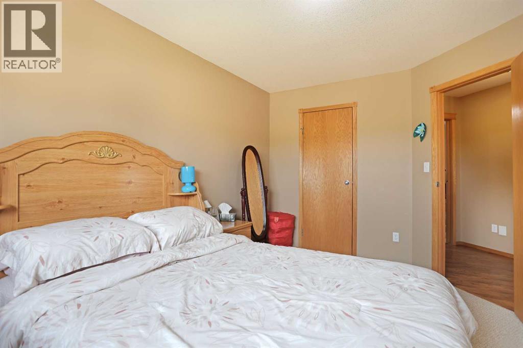 372 Lake Stafford Drive E - 22