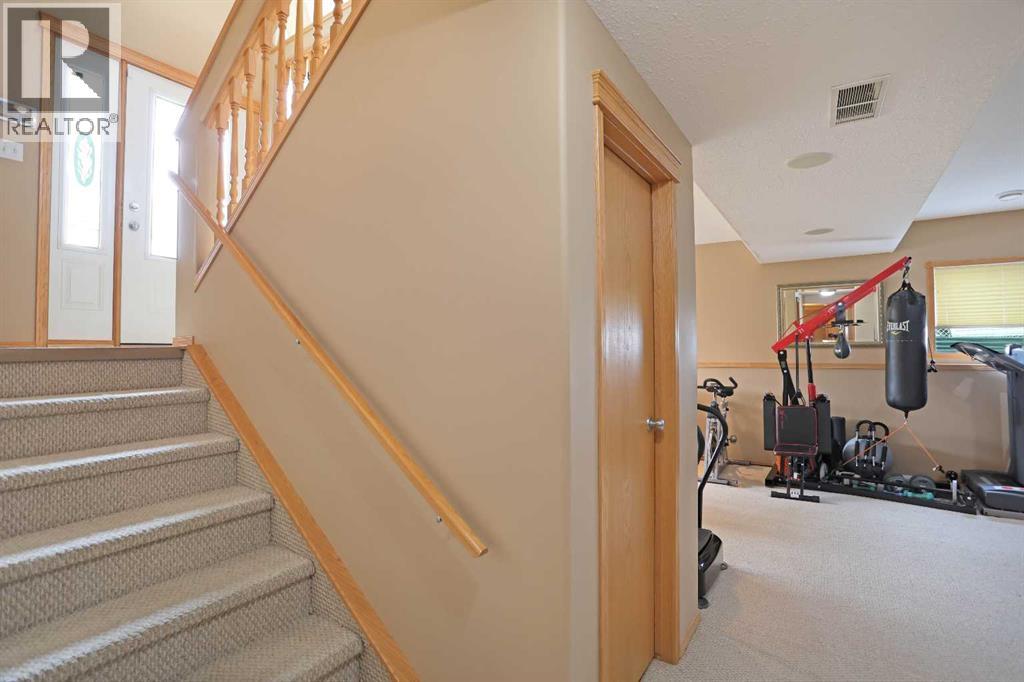 372 Lake Stafford Drive E - 26