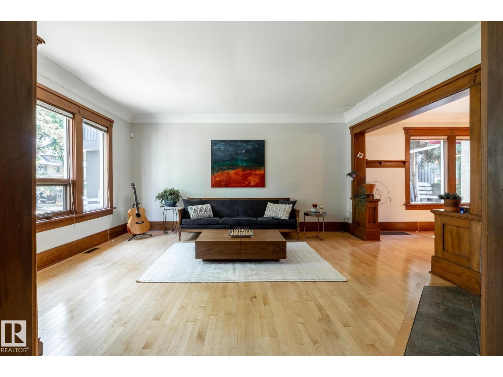 10024 147 ST NW - 6
