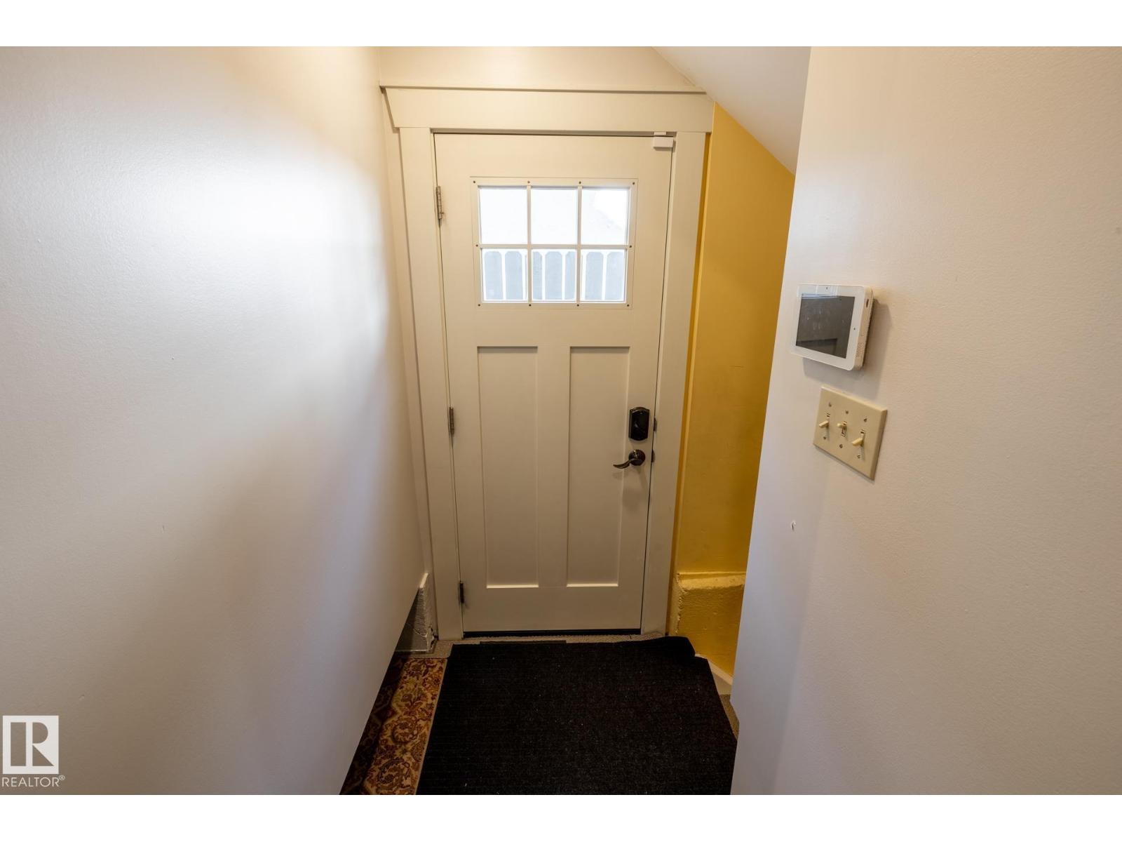 10024 147 ST NW - 64