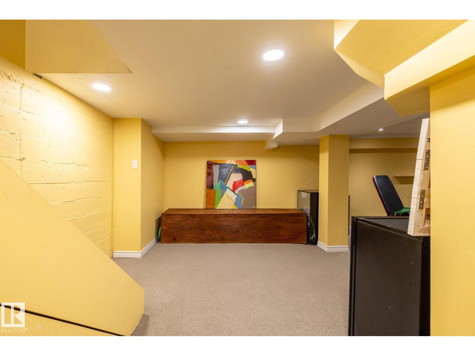 10024 147 ST NW - 63