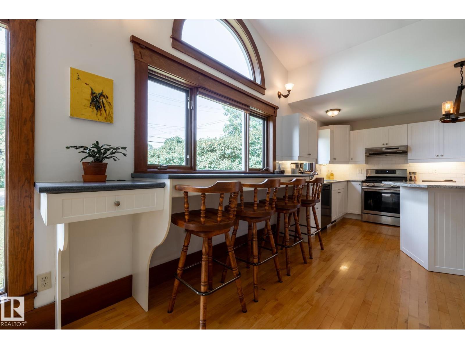 10024 147 ST NW - 32