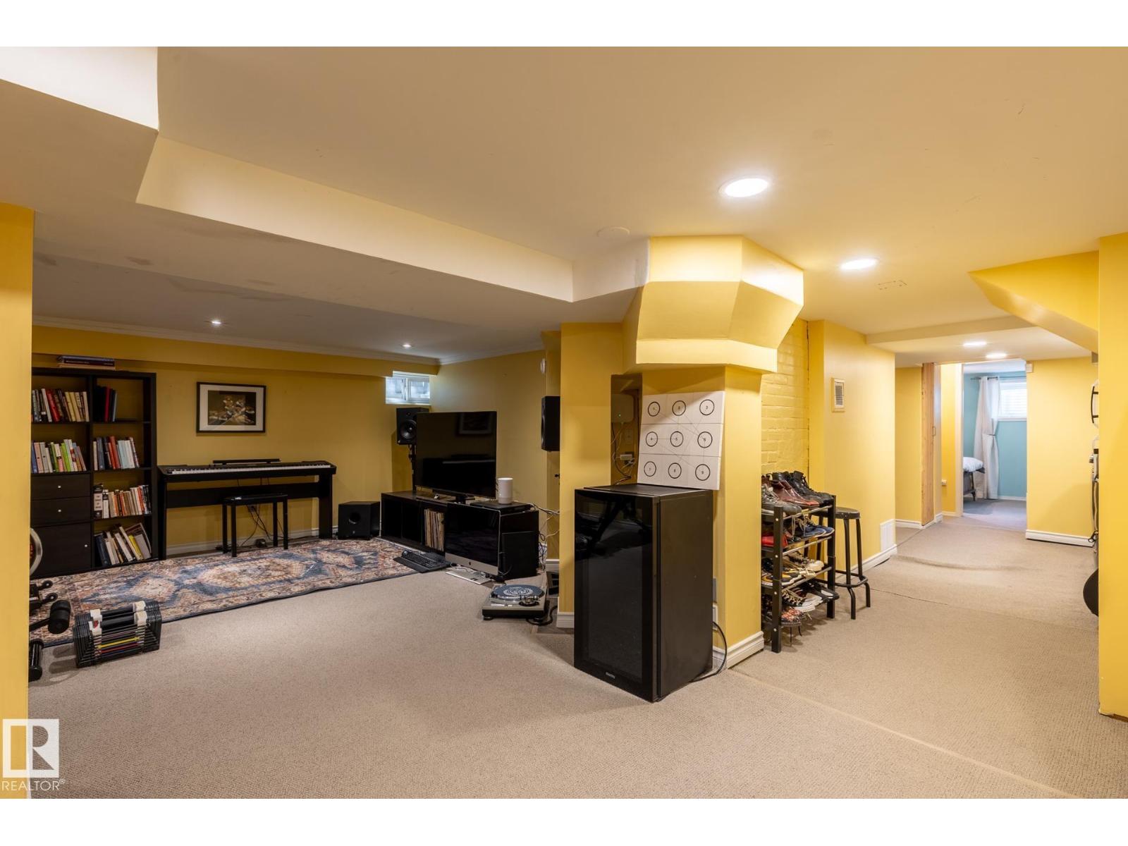 10024 147 ST NW - 56
