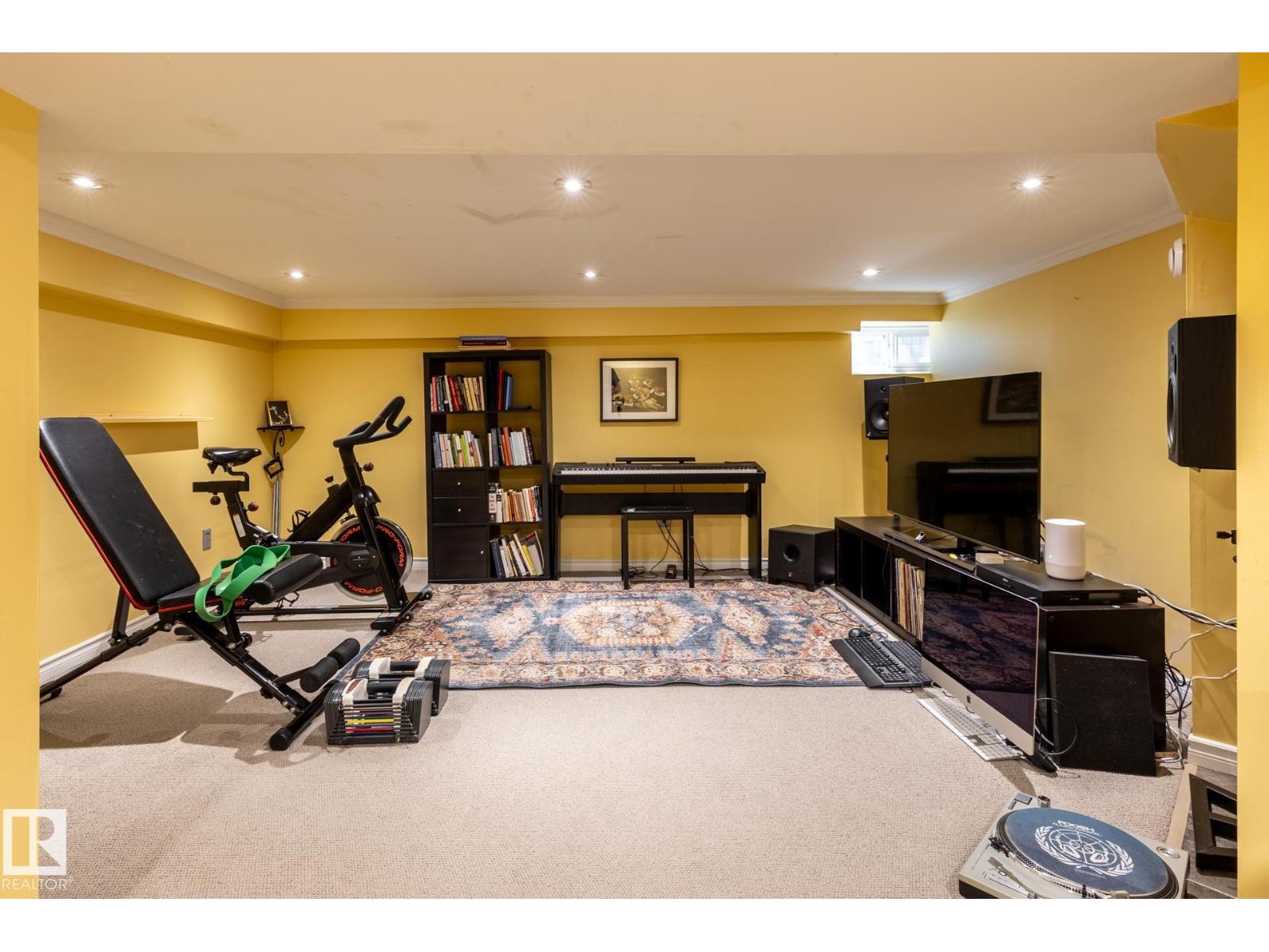 10024 147 ST NW - 55