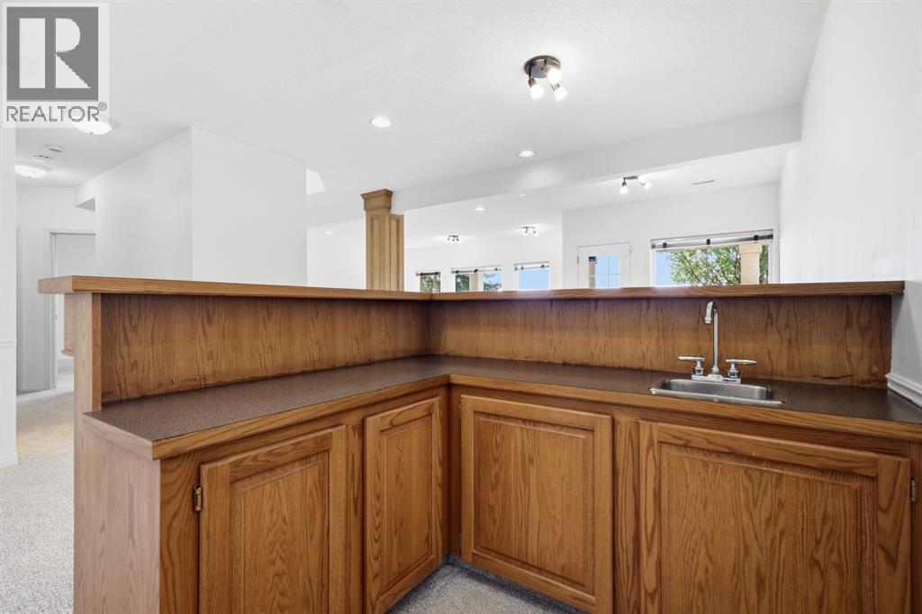 1 Gleneagles View, Cochrane