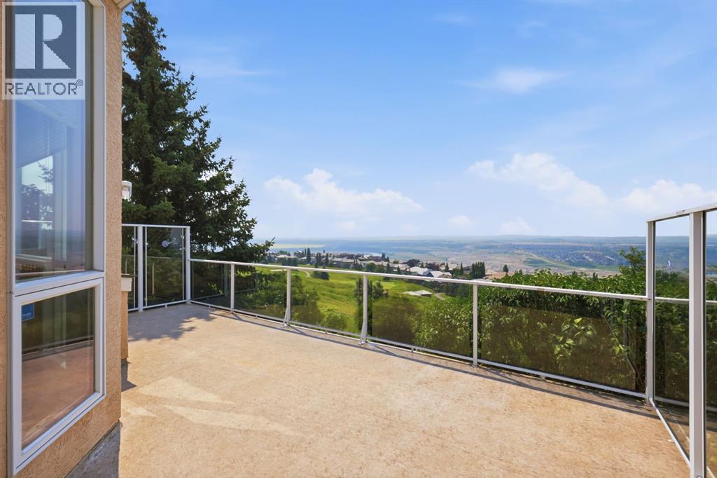 1 Gleneagles View, Cochrane