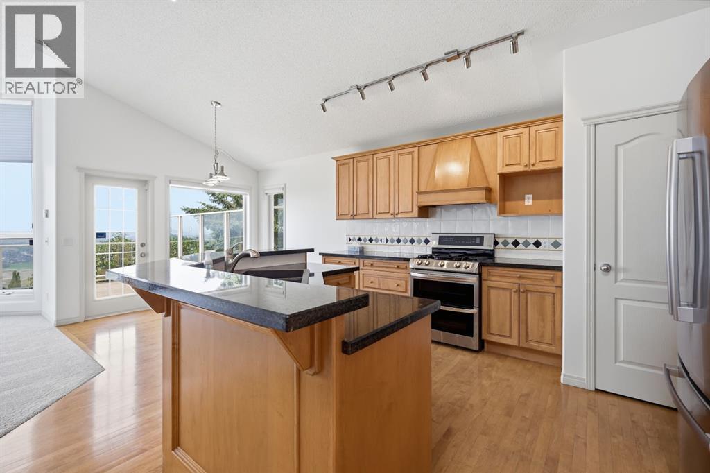 1 Gleneagles View, Cochrane