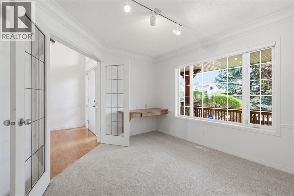 1 Gleneagles View, Cochrane