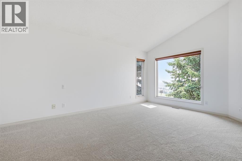 1 Gleneagles View, Cochrane