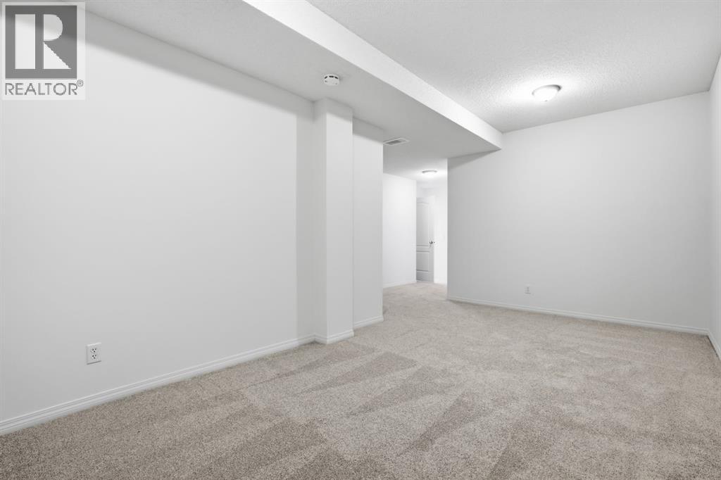 1 Gleneagles View, Cochrane