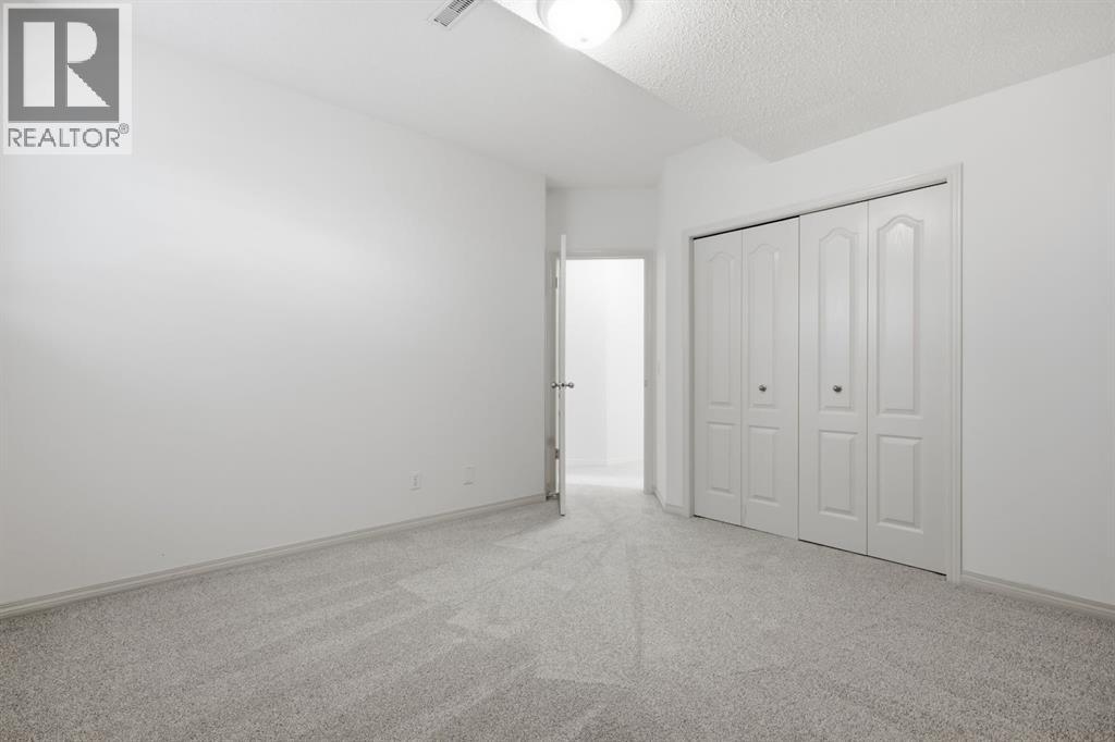 1 Gleneagles View, Cochrane
