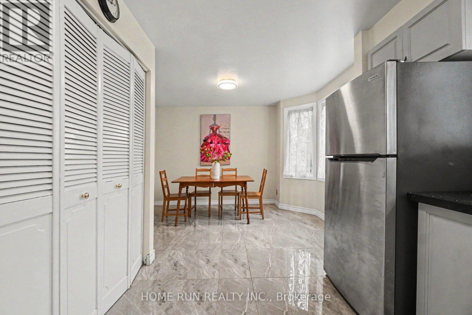9D CASTLEBROOK LANE - 10