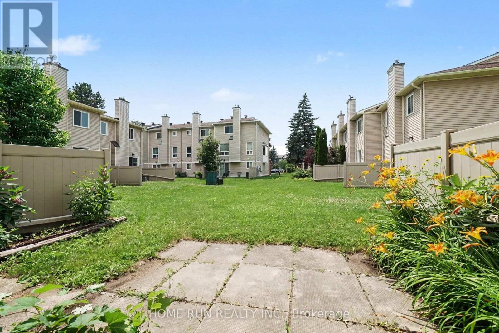 9D CASTLEBROOK LANE - 25