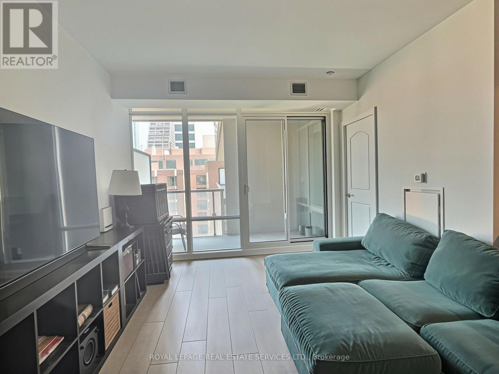 #701 1 BEDFORD ROAD - 2