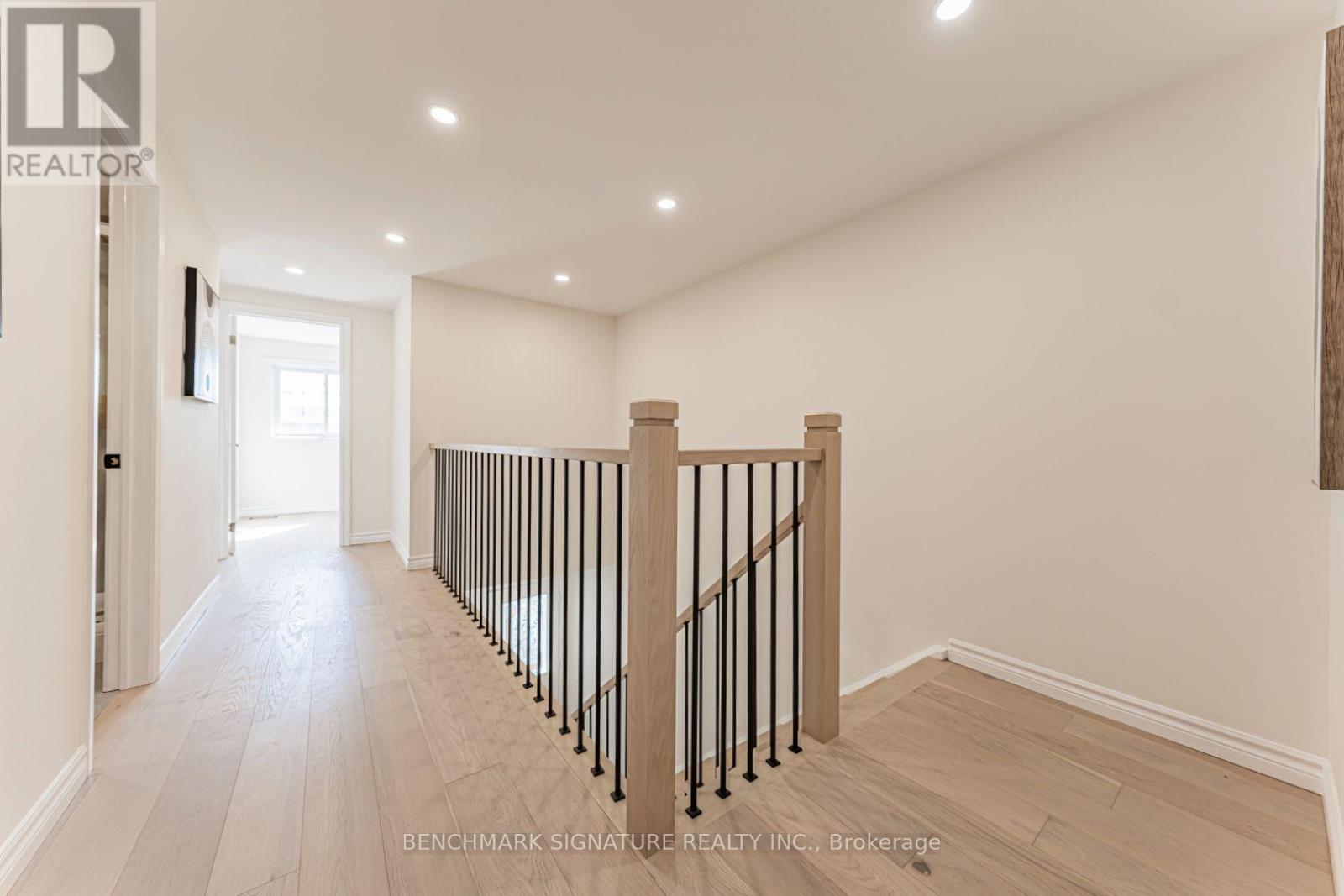 102 HARNESS CIRCLE - 14