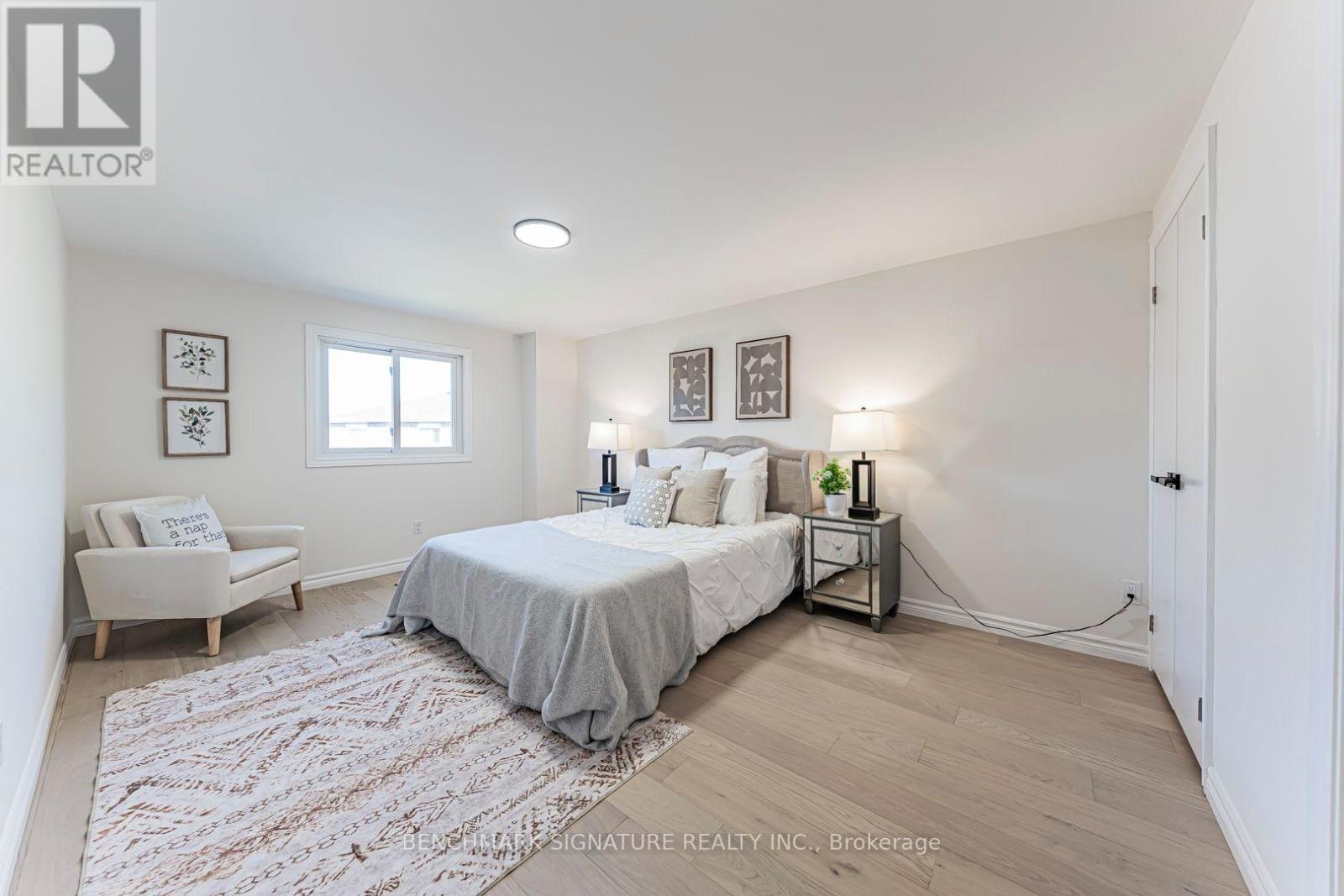 102 HARNESS CIRCLE - 15