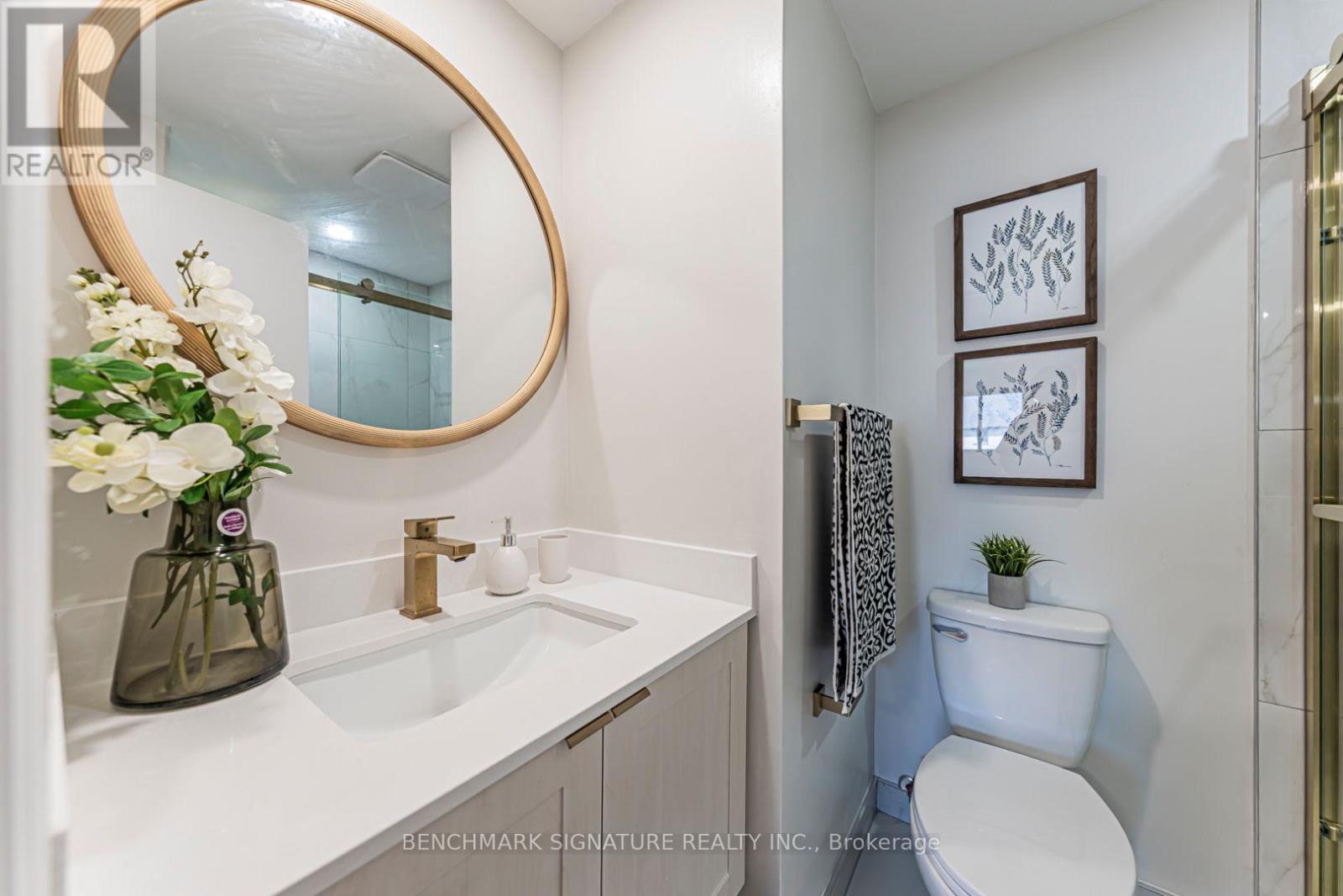 102 HARNESS CIRCLE - 17