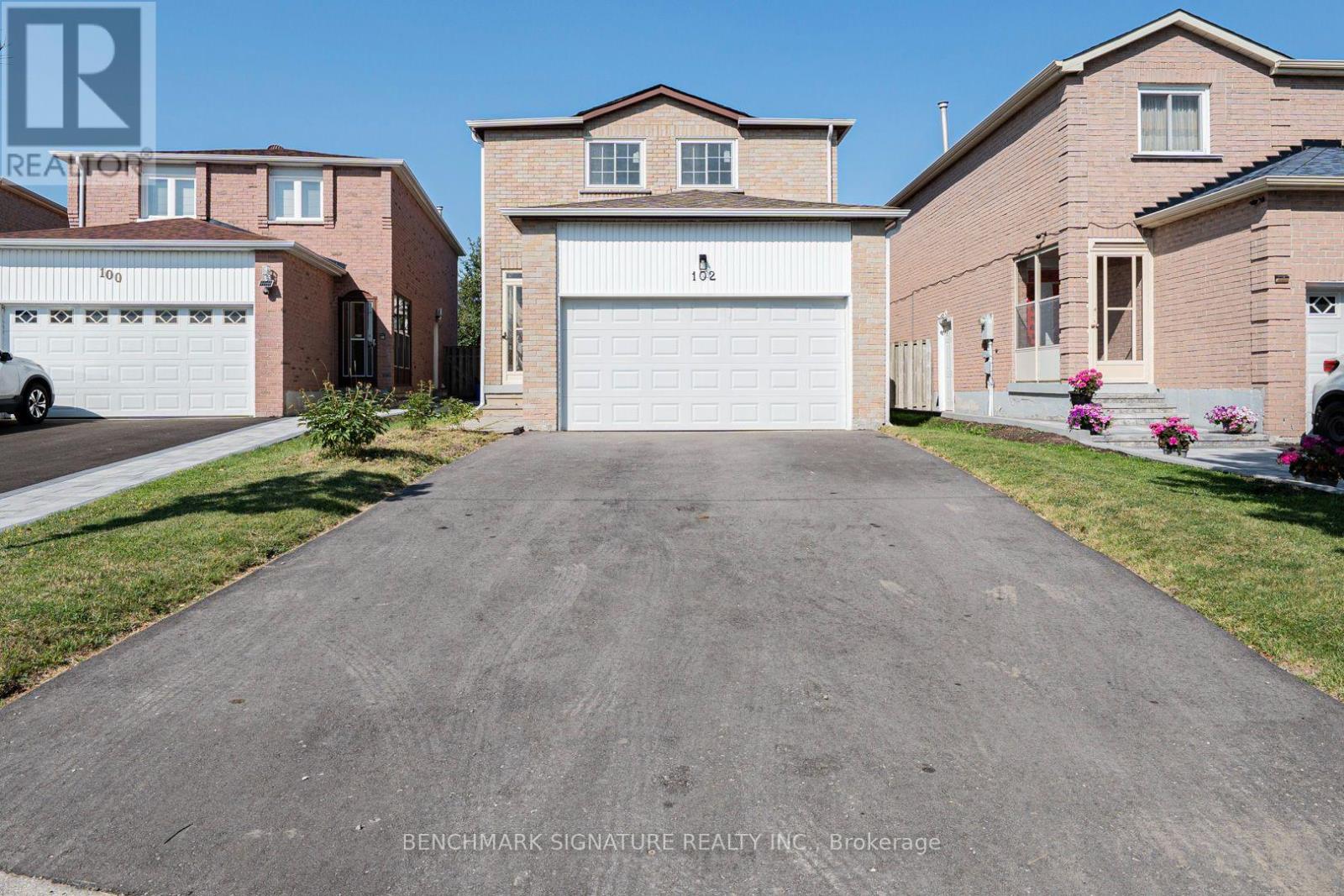 102 HARNESS CIRCLE - 2