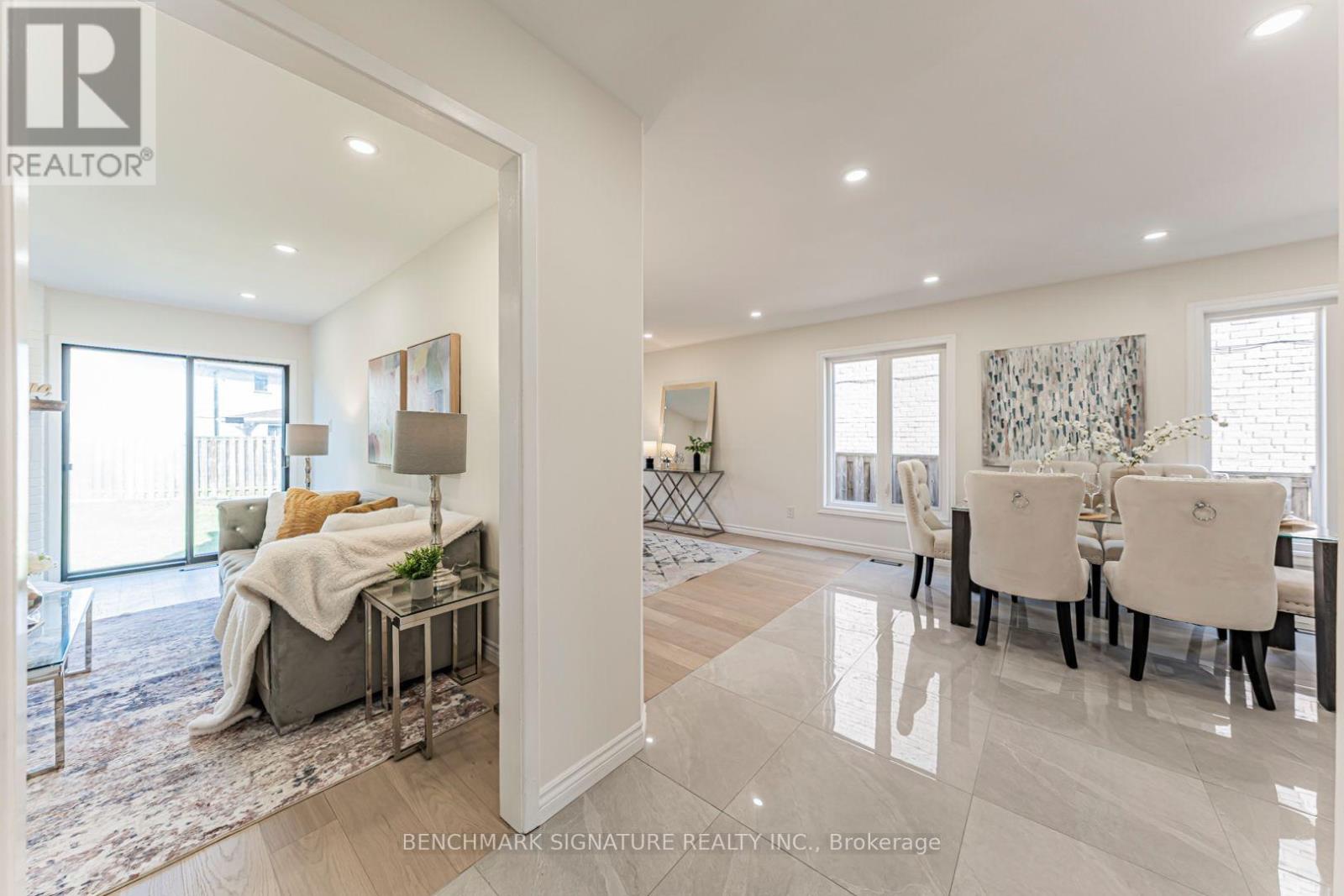 102 HARNESS CIRCLE - 5