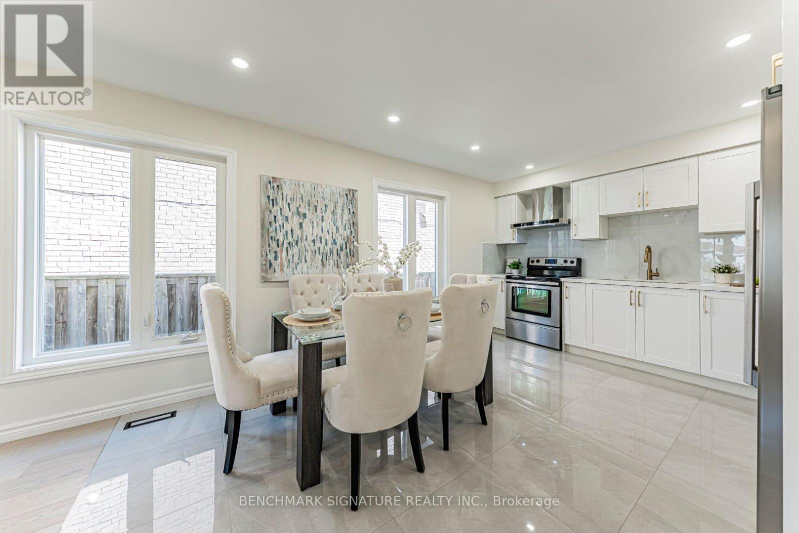 102 HARNESS CIRCLE - 6