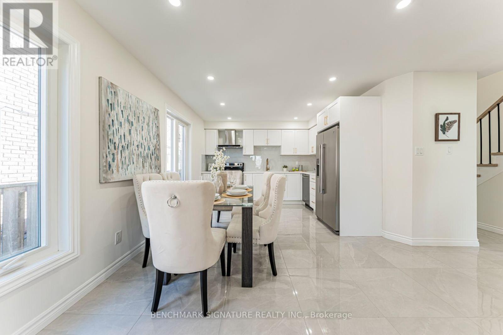 102 HARNESS CIRCLE - 7