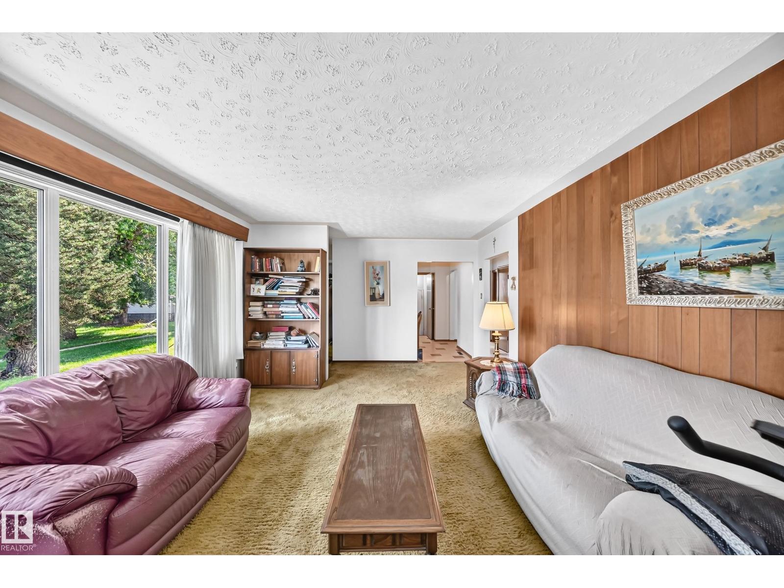 15703 84 AV NW - 11
