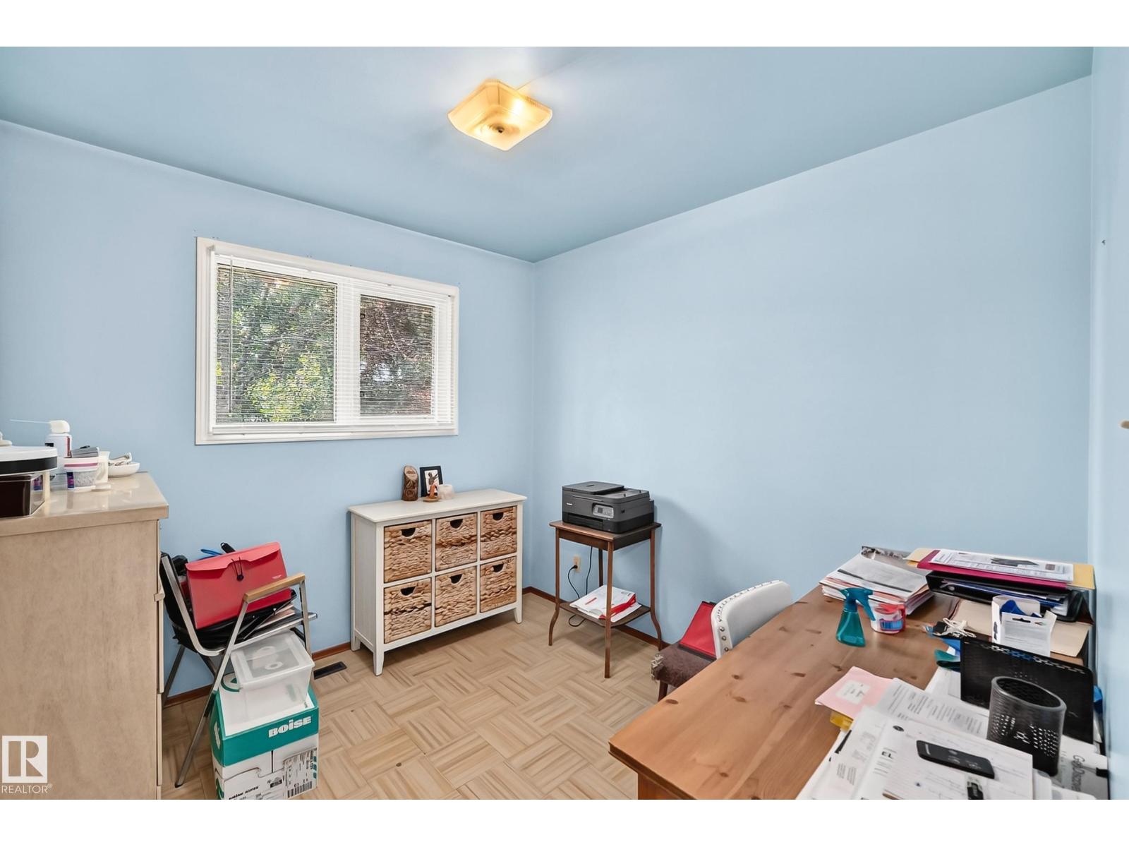 15703 84 AV NW - 19