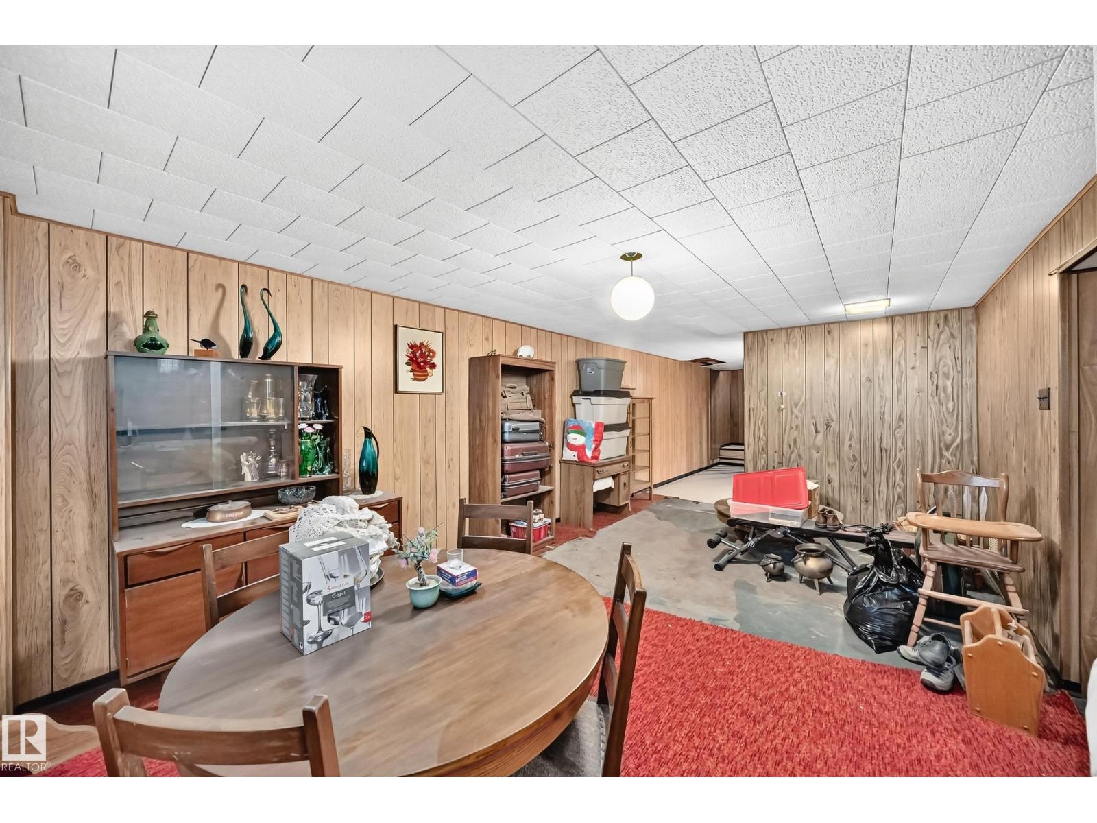 15703 84 AV NW - 26