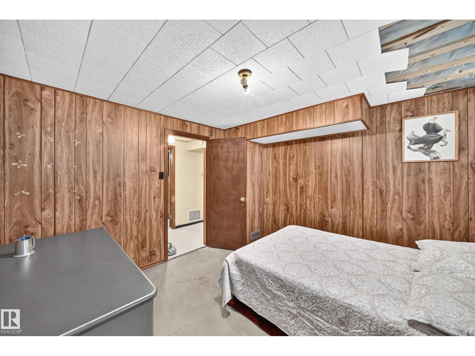 15703 84 AV NW - 30