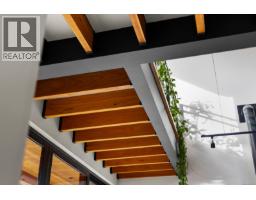 Ensuite - 3025 Jackson St, Victoria, BC V8T3Z7 Photo 9