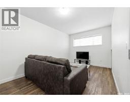 Family room - 1957 Halifax Street, Regina, SK S4P1T6 Photo 13
