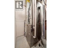1957 Halifax Street, Regina, SK S4P1T6 Photo 32