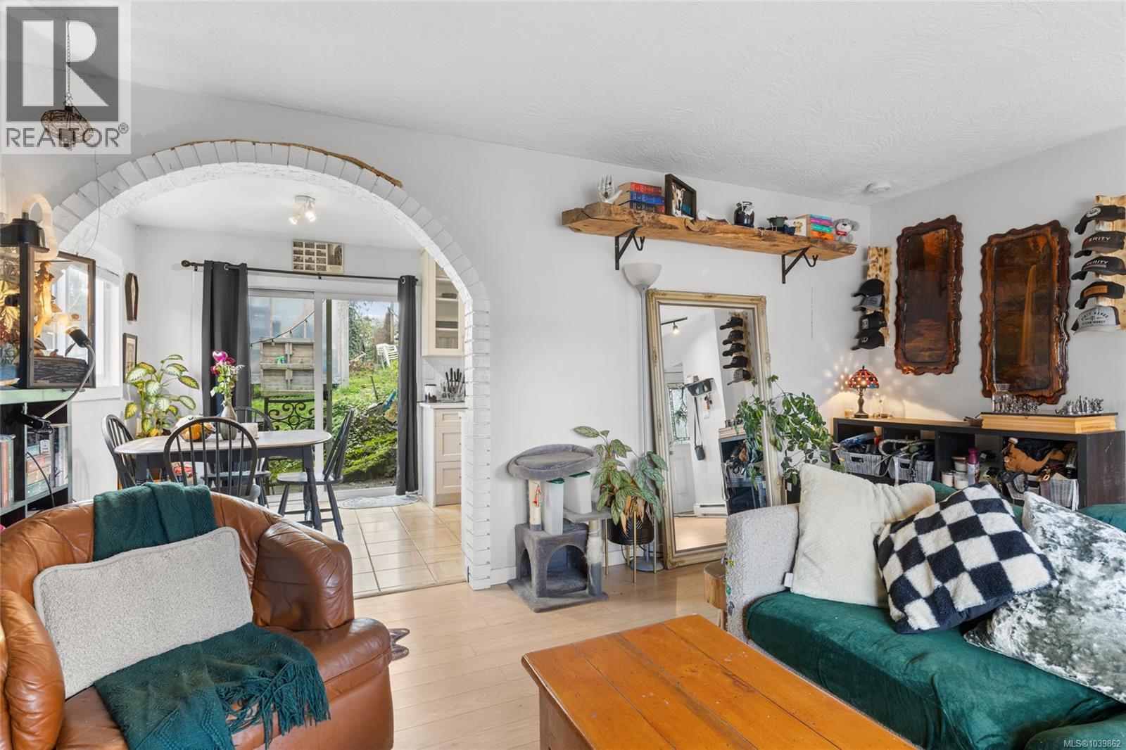 661 Marlisa Pl - 1