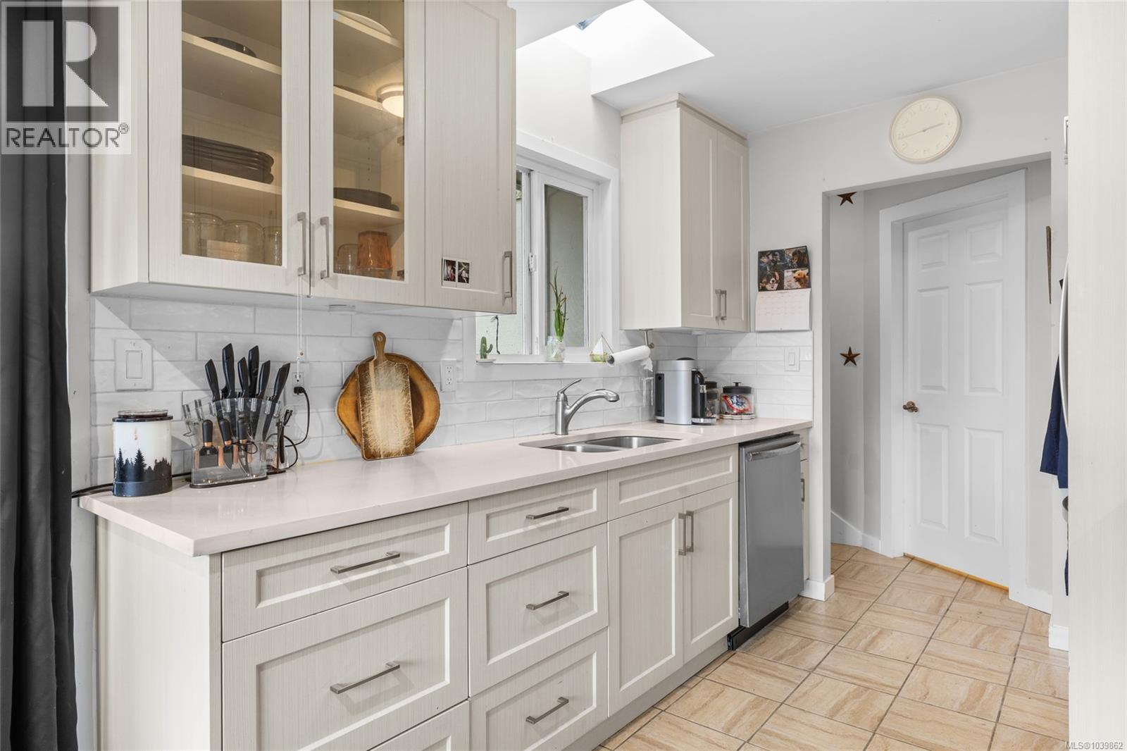 661 Marlisa Pl - 12